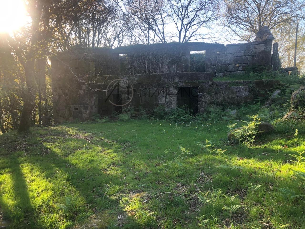 178583107188600011102_178583074916 Parcela edificable de 3.200 m² en Gondomar