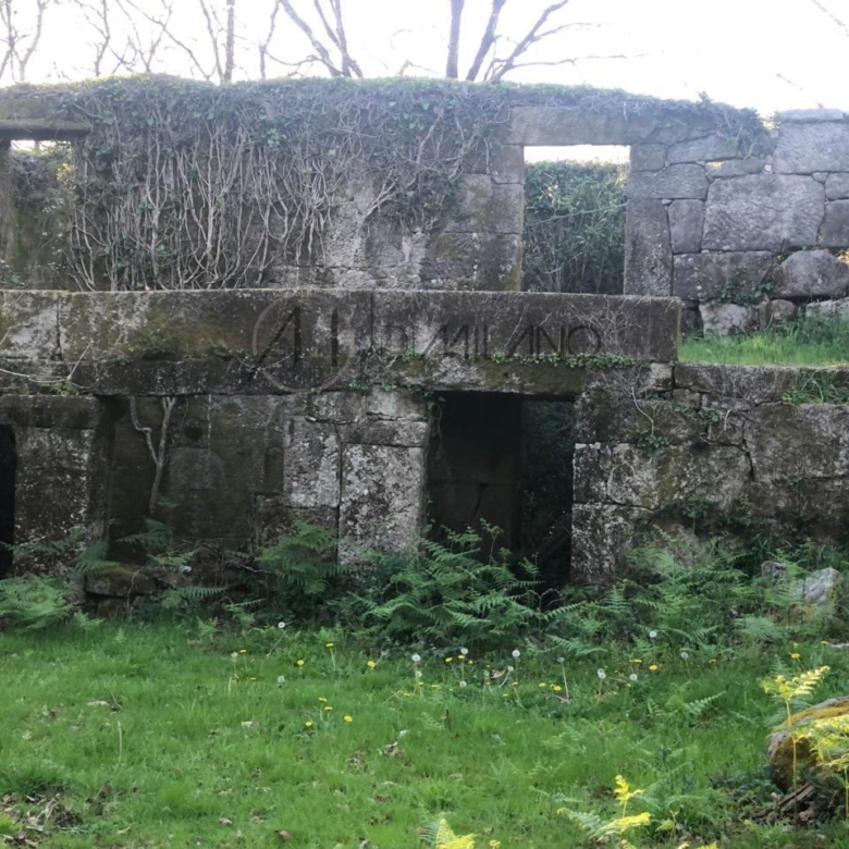 Parcela edificable de 3.200 m² en Gondomar