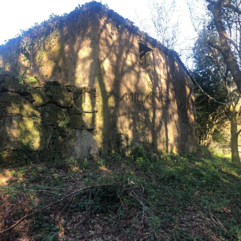 Parcela edificable de 3.200 m² en Gondomar