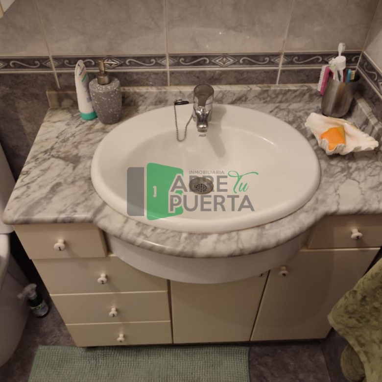 PISO EN VENTA EN EL CENTRO