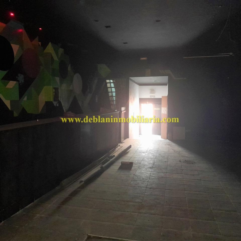 SE ALQUILA LOCAL / NAVE EN O PORRIÑO