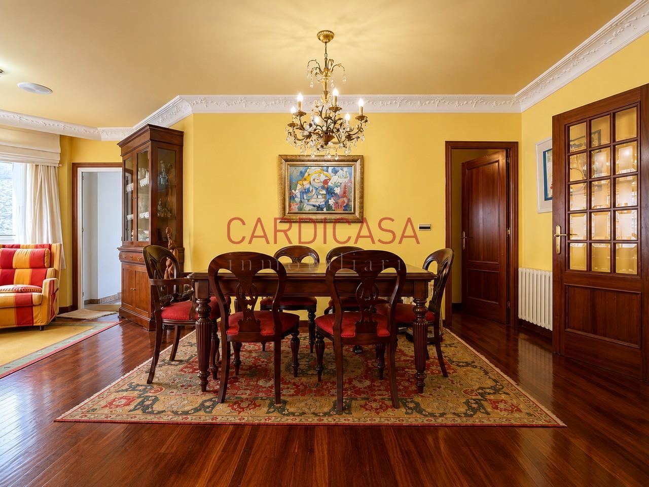 178592152240500172673_178549653766 Gran vivienda familiar en Vía Norte con garaje, bodega y bonitas vistas al mar.