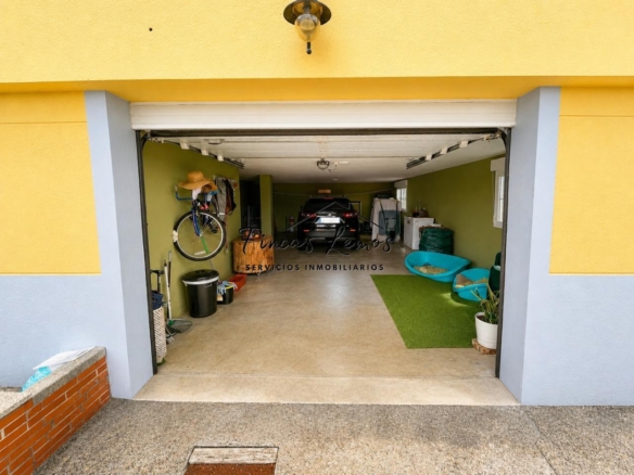 Casa / Chalet independiente en venta en Zas (A Coruña) – Lista para entrar a vivir, con finca y garaje
