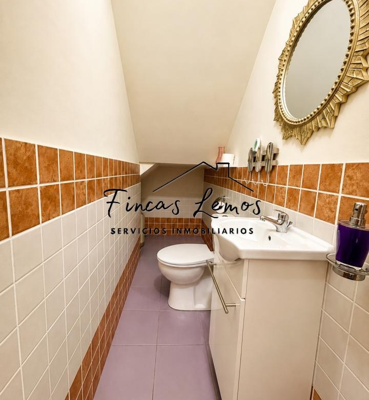 Casa / Chalet independiente en venta en Zas (A Coruña) – Lista para entrar a vivir, con finca y garaje