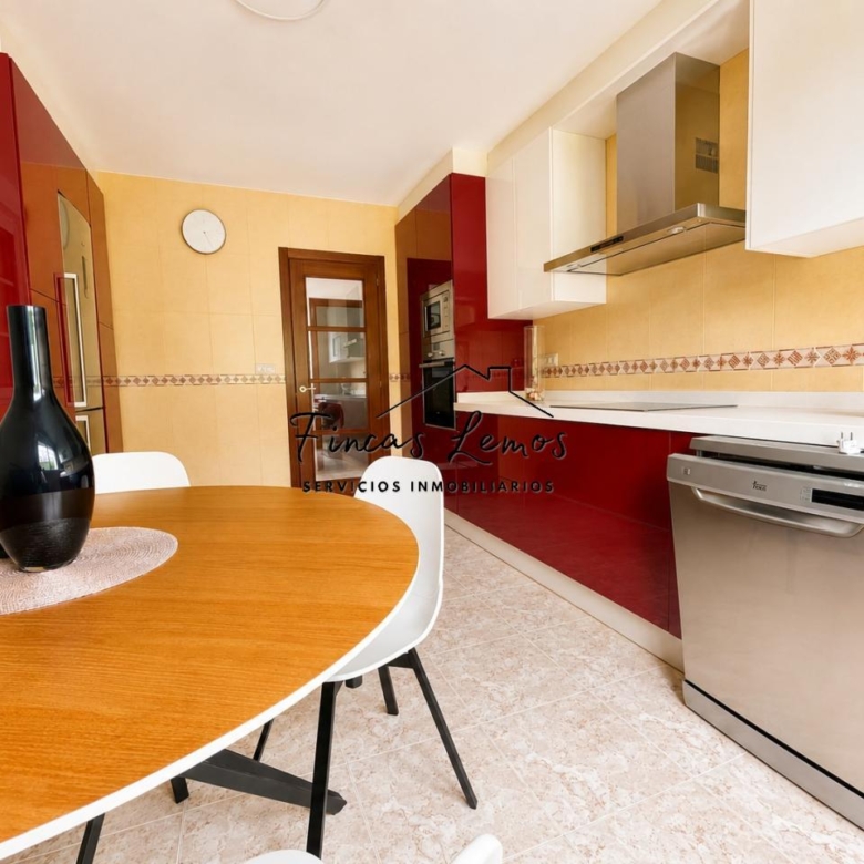 Casa / Chalet independiente en venta en Zas (A Coruña) – Lista para entrar a vivir, con finca y garaje