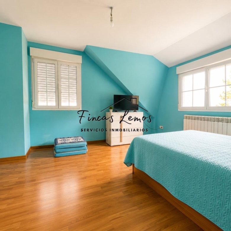 Casa / Chalet independiente en venta en Zas (A Coruña) – Lista para entrar a vivir, con finca y garaje