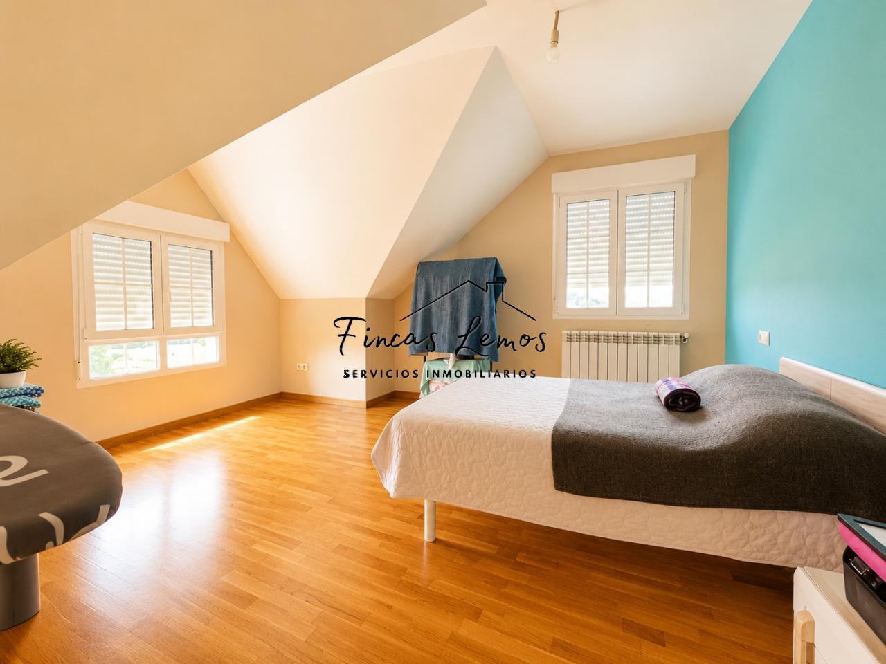 178637948917700034131_178637932692 Casa / Chalet independiente en venta en Zas (A Coruña) – Lista para entrar a vivir, con finca y garaje