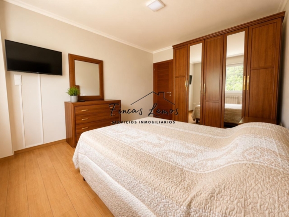 Casa / Chalet independiente en venta en Zas (A Coruña) – Lista para entrar a vivir, con finca y garaje