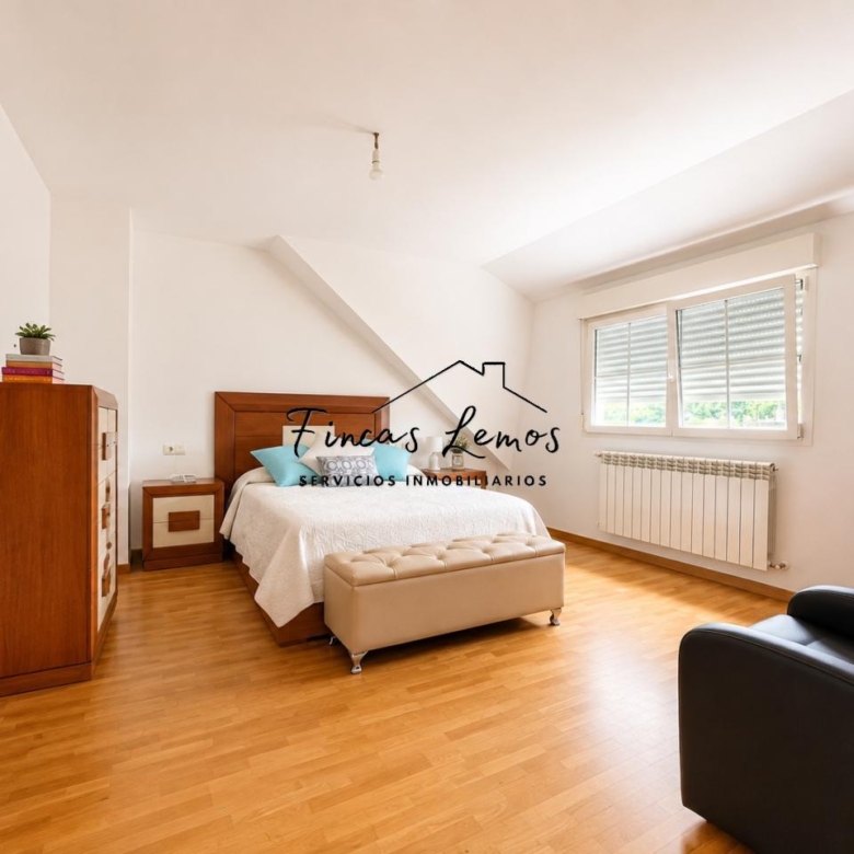 Casa / Chalet independiente en venta en Zas (A Coruña) – Lista para entrar a vivir, con finca y garaje