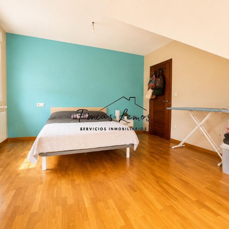 Casa / Chalet independiente en venta en Zas (A Coruña) – Lista para entrar a vivir, con finca y garaje