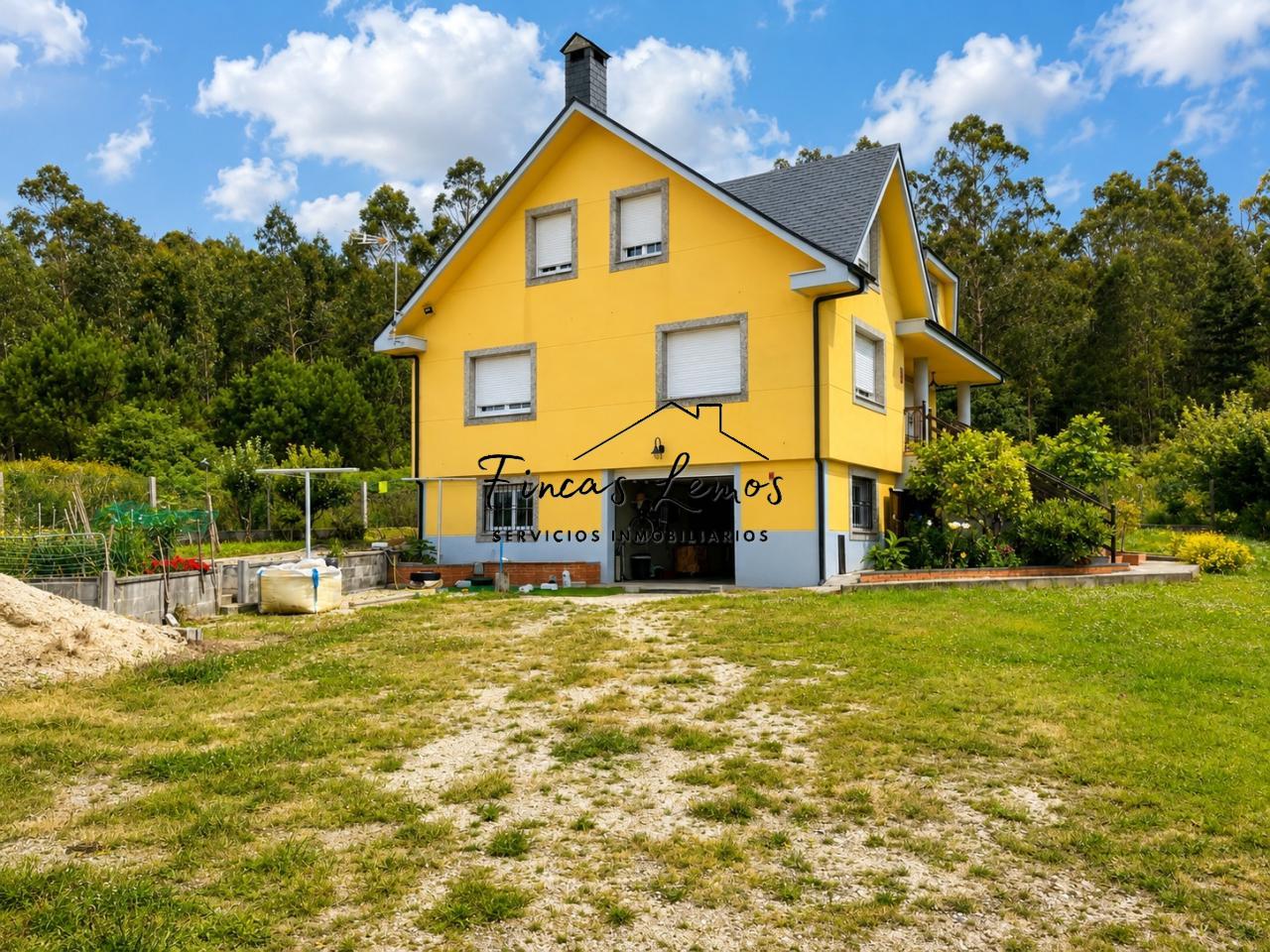 178637949249700034131_178637932338 Casa / Chalet independiente en venta en Zas (A Coruña) – Lista para entrar a vivir, con finca y garaje