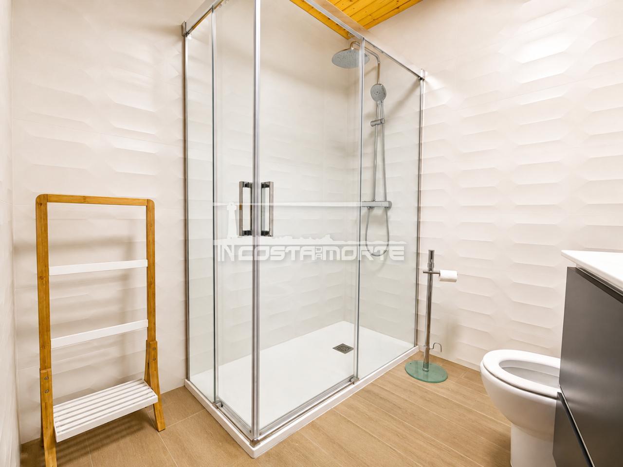 178643765767700172776_178643759349 ÁTICO EN PRIMERA LÍNEA DE PLAYA EN FISTERRA – SARDIÑEIRO