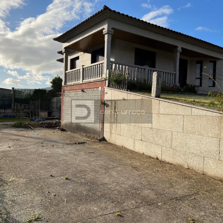 CASA EN ALQUILER EN TOMIÑO CON 900 M² DE PARCELA | 800 €/MES