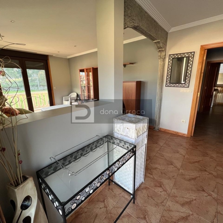 CASA EN ALQUILER EN TOMIÑO CON 900 M² DE PARCELA | 800 €/MES