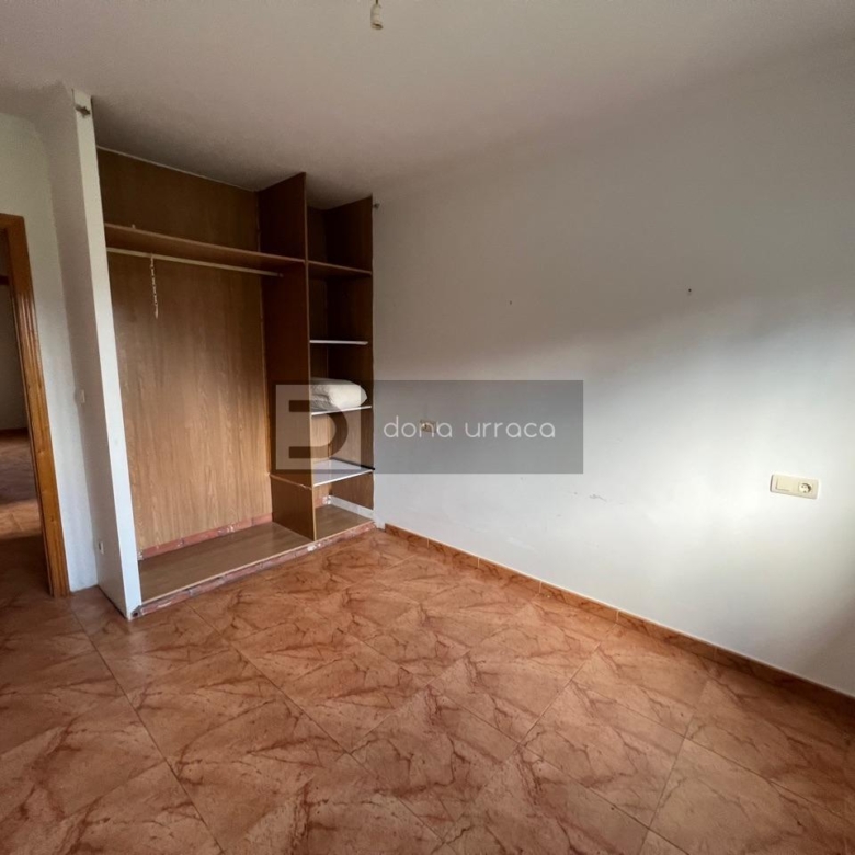 CASA EN ALQUILER EN TOMIÑO CON 900 M² DE PARCELA | 800 €/MES