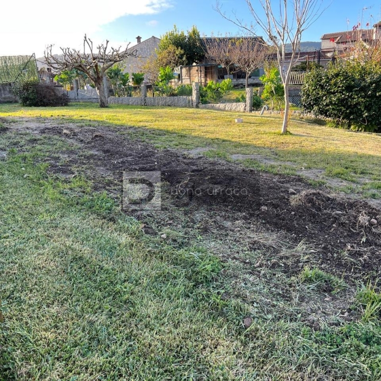 CASA EN ALQUILER EN TOMIÑO CON 900 M² DE PARCELA | 800 €/MES