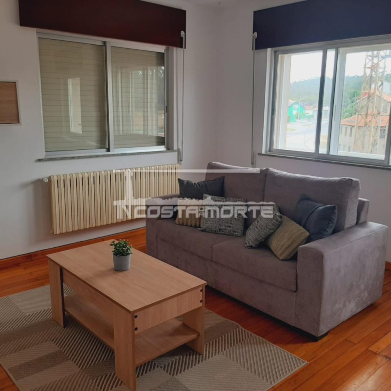 Tu nuevo hogar en Pino de Val, Mazaricos, te está esperando