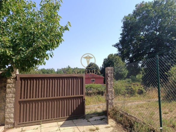 Se vende finca rustica a 1 km de Tui