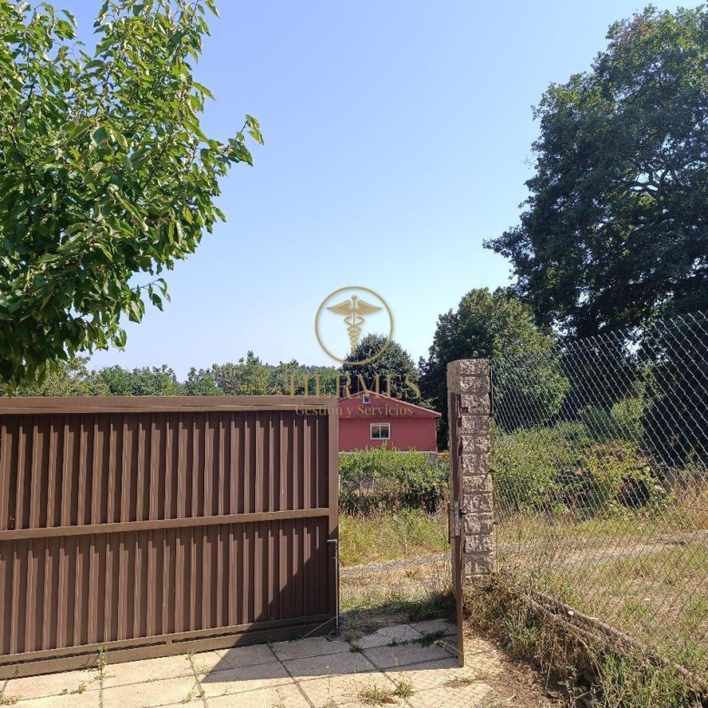 Se vende finca rustica a 1 km de Tui