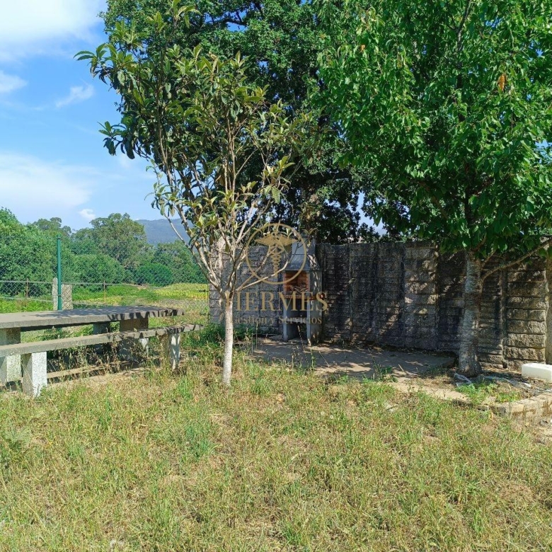 Se vende finca rustica a 1 km de Tui