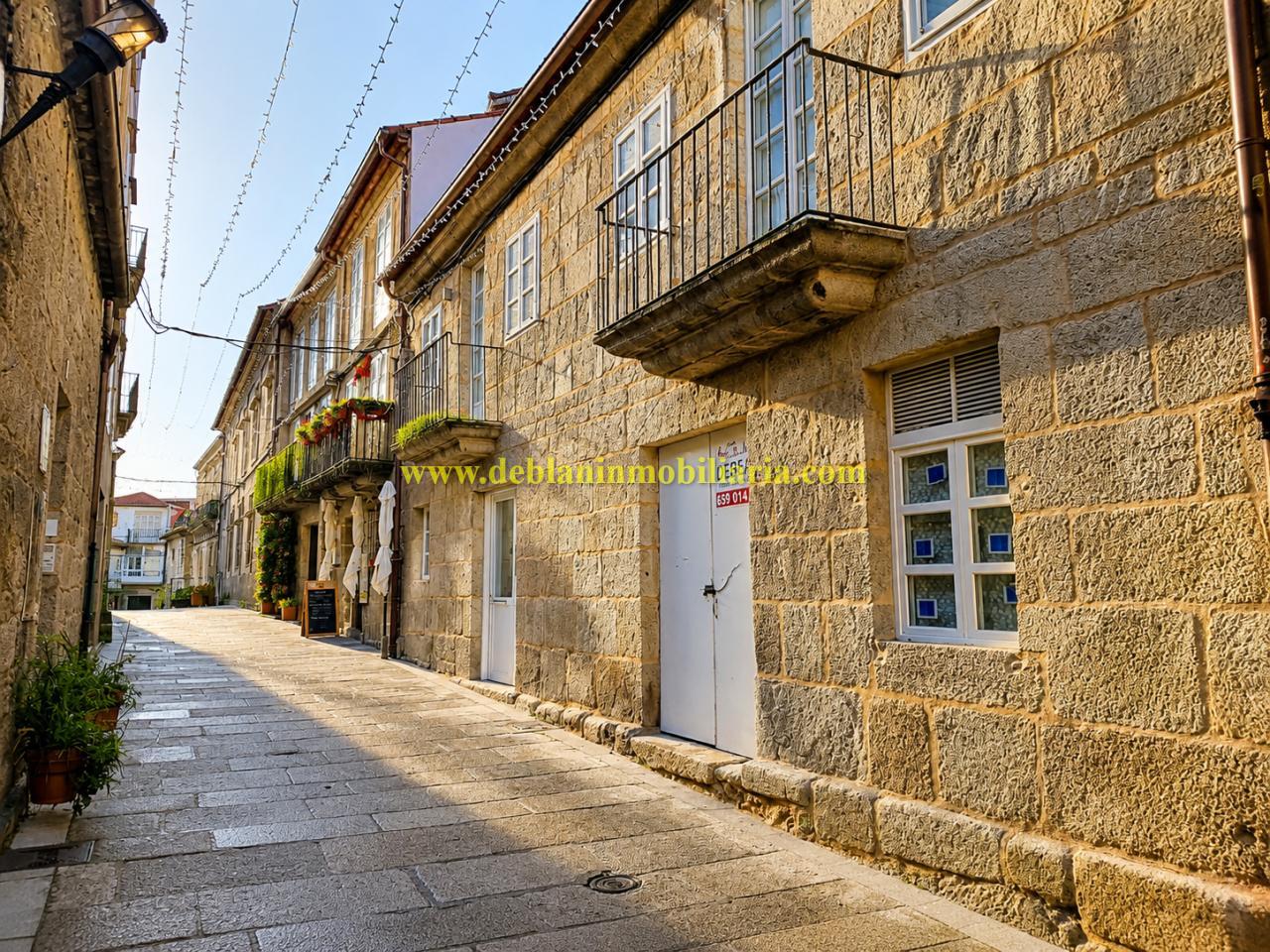 178705011937500028729_178704479113 SE ALQUILA LOCAL COMERCIAL LÓBREGO A 50m DE LA CATEDRAL EN TUI