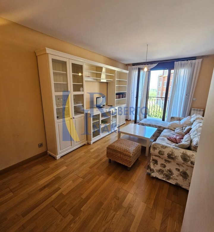 PISO SEMINUEVO