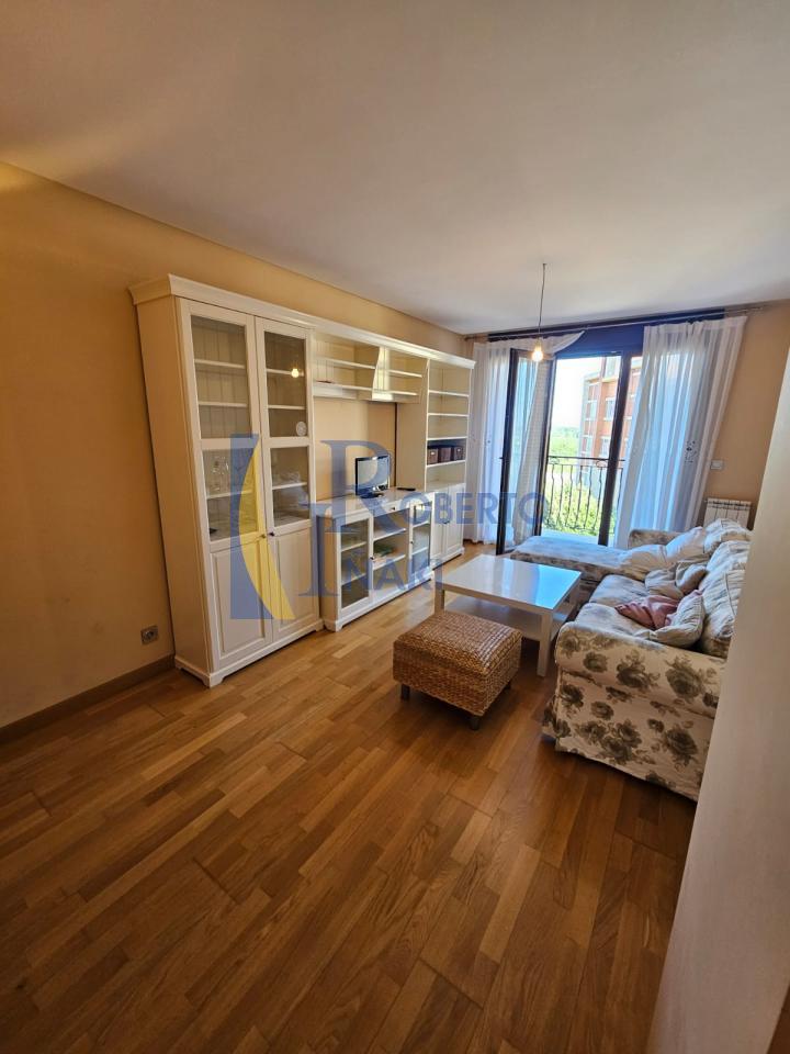 PISO SEMINUEVO