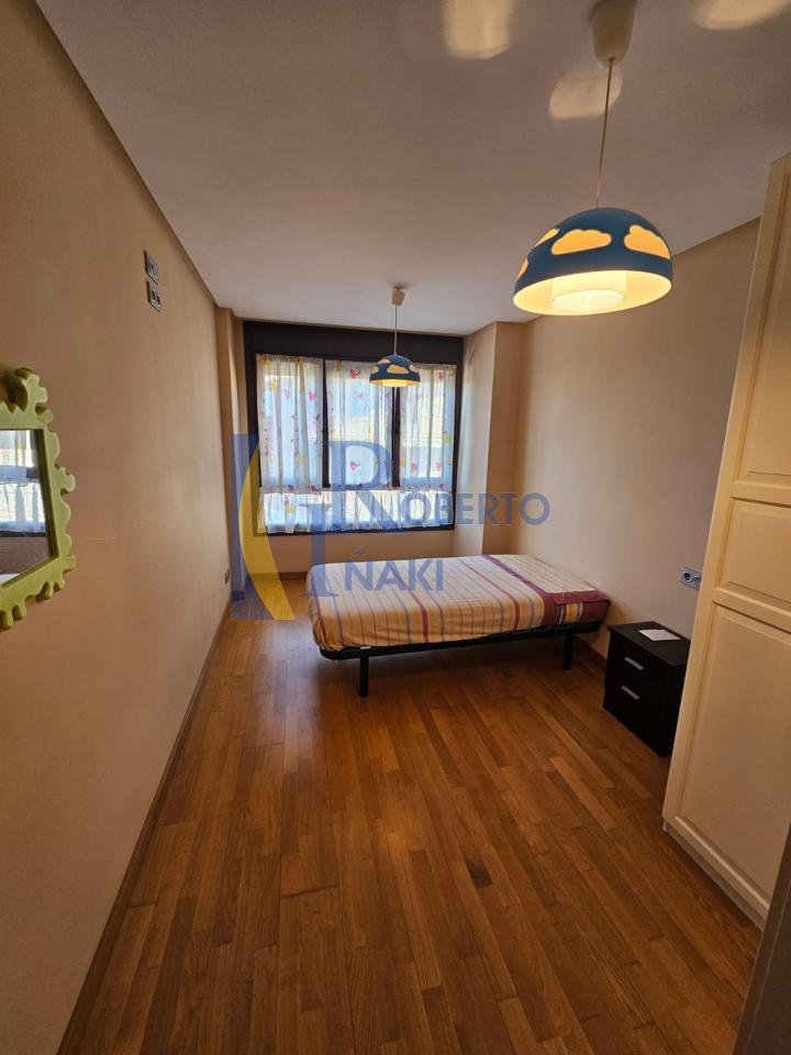 PISO SEMINUEVO