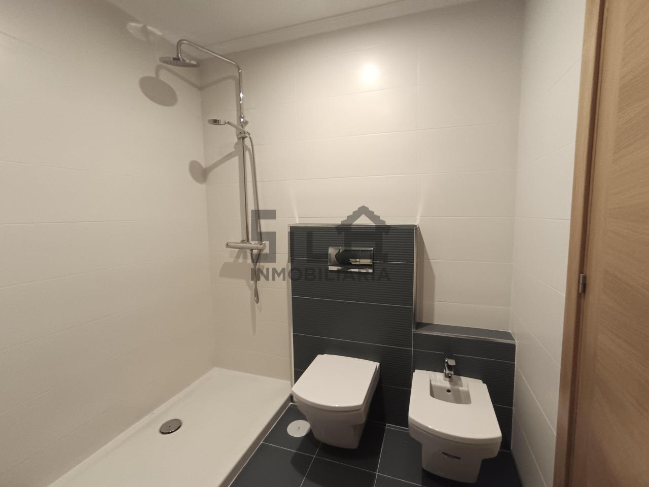 178724317701800172964_178724240379 VENTA PISO ZONA CENTRO
