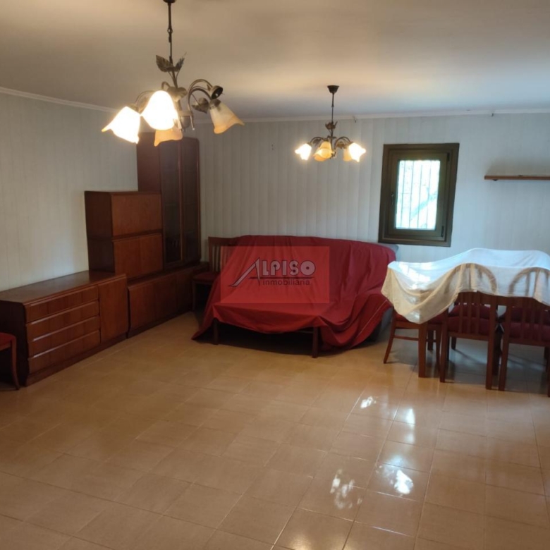 Casa en Amoeiro