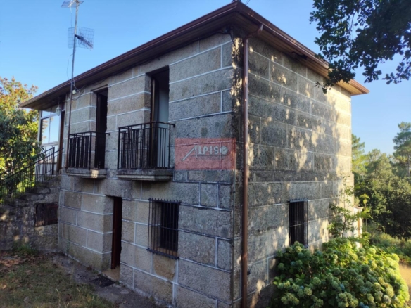 Casa en Amoeiro