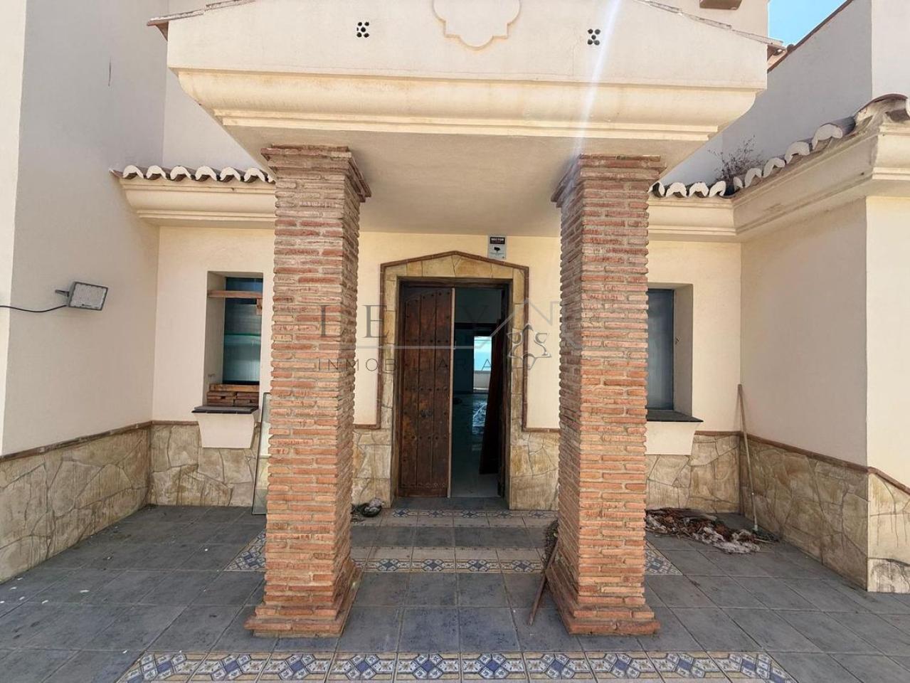 178758657934100045740_178758650512 Villa independiente frante al Mar