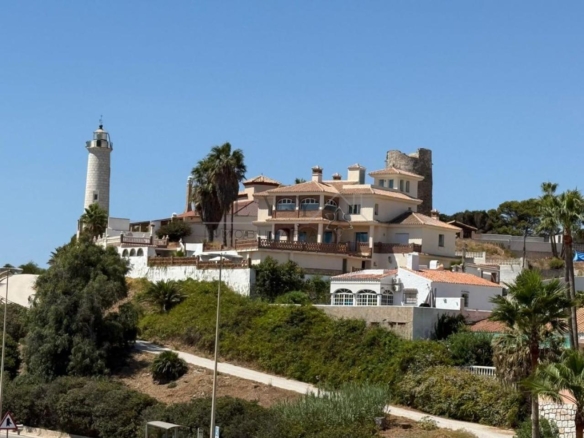 Villa  independiente frante al Mar