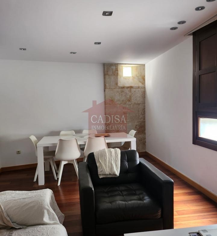 ALQUILER DE APARTAMENTO EN CENTRO HISTÓRICO. PLAZA DE GARAJE OPCIONAL. REF:10647