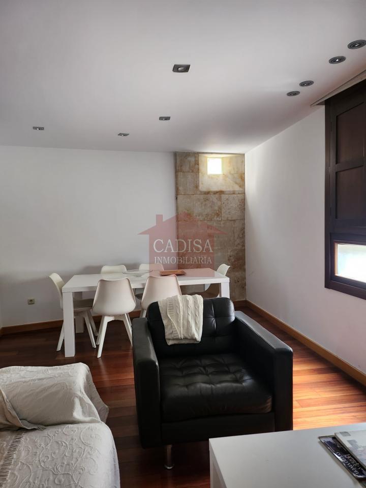 ALQUILER DE APARTAMENTO EN CENTRO HISTÓRICO. PLAZA DE GARAJE OPCIONAL. REF:10647