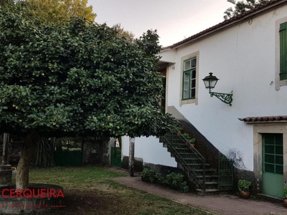 OPORTUNIDAD ÚNICA EN TOMIÑO | CASONA DE 1856 A REFORMAR · 462 M² · 9.420 M² DE FINCA