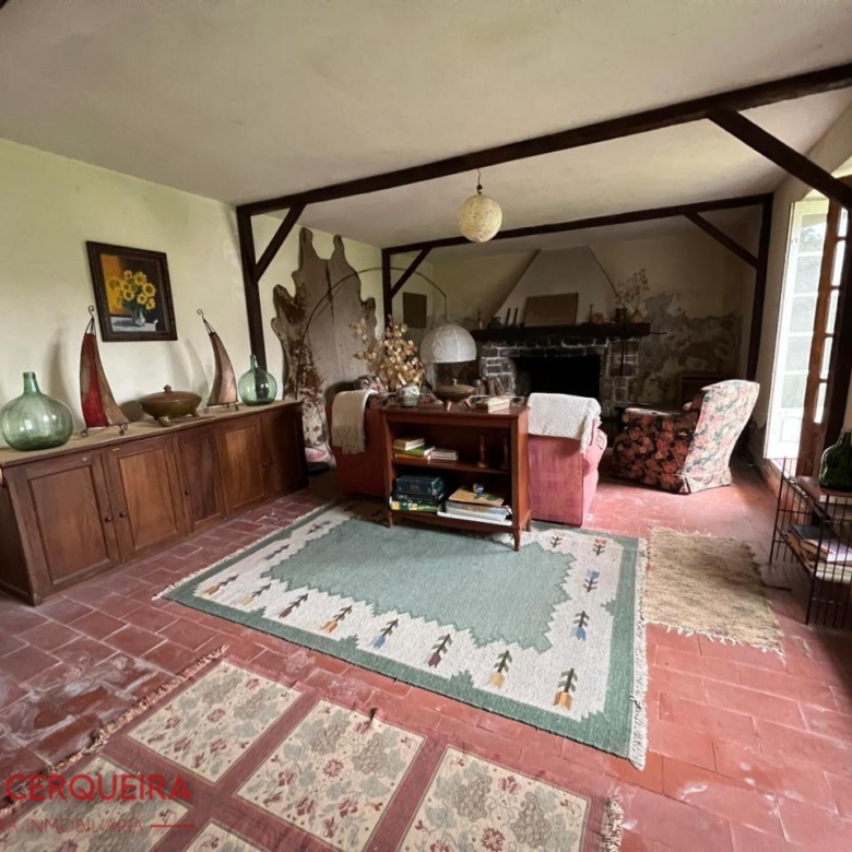 OPORTUNIDAD ÚNICA EN TOMIÑO | CASONA DE 1856 A REFORMAR · 462 M² · 9.420 M² DE FINCA