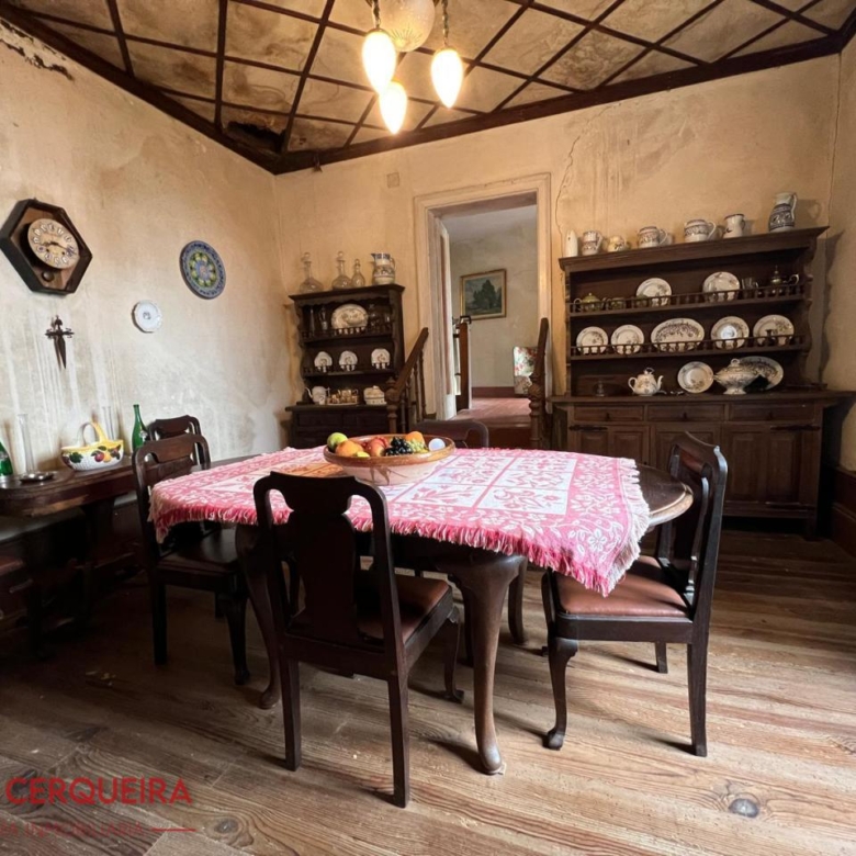 OPORTUNIDAD ÚNICA EN TOMIÑO | CASONA DE 1856 A REFORMAR · 462 M² · 9.420 M² DE FINCA