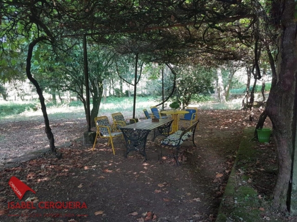 OPORTUNIDAD ÚNICA EN TOMIÑO | CASONA DE 1856 A REFORMAR · 462 M² · 9.420 M² DE FINCA