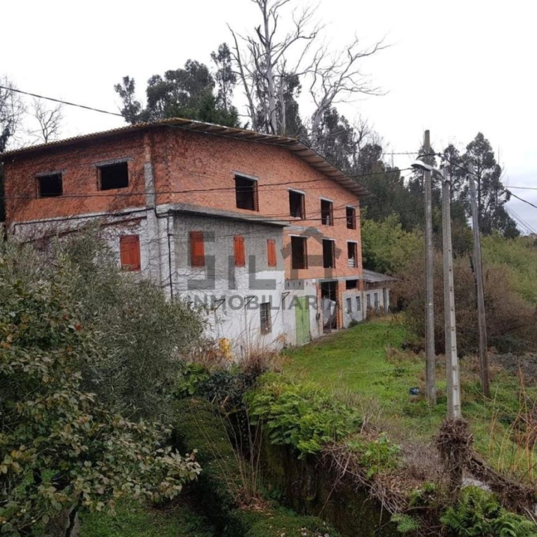 CASA EN VENTA EN VILAR DE ASTRÉS