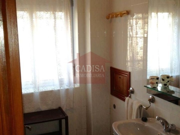 ALQUILER DE PISO PARA ESTUDIANTES POR HABITACIONES.REF:10639