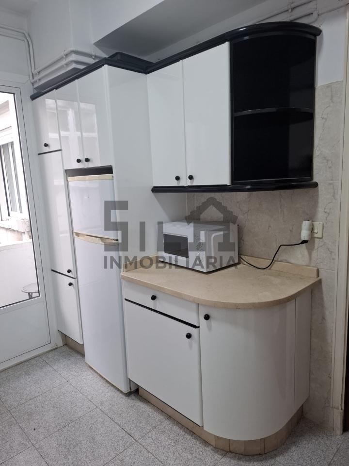 ALQUILER PISO CENTRO