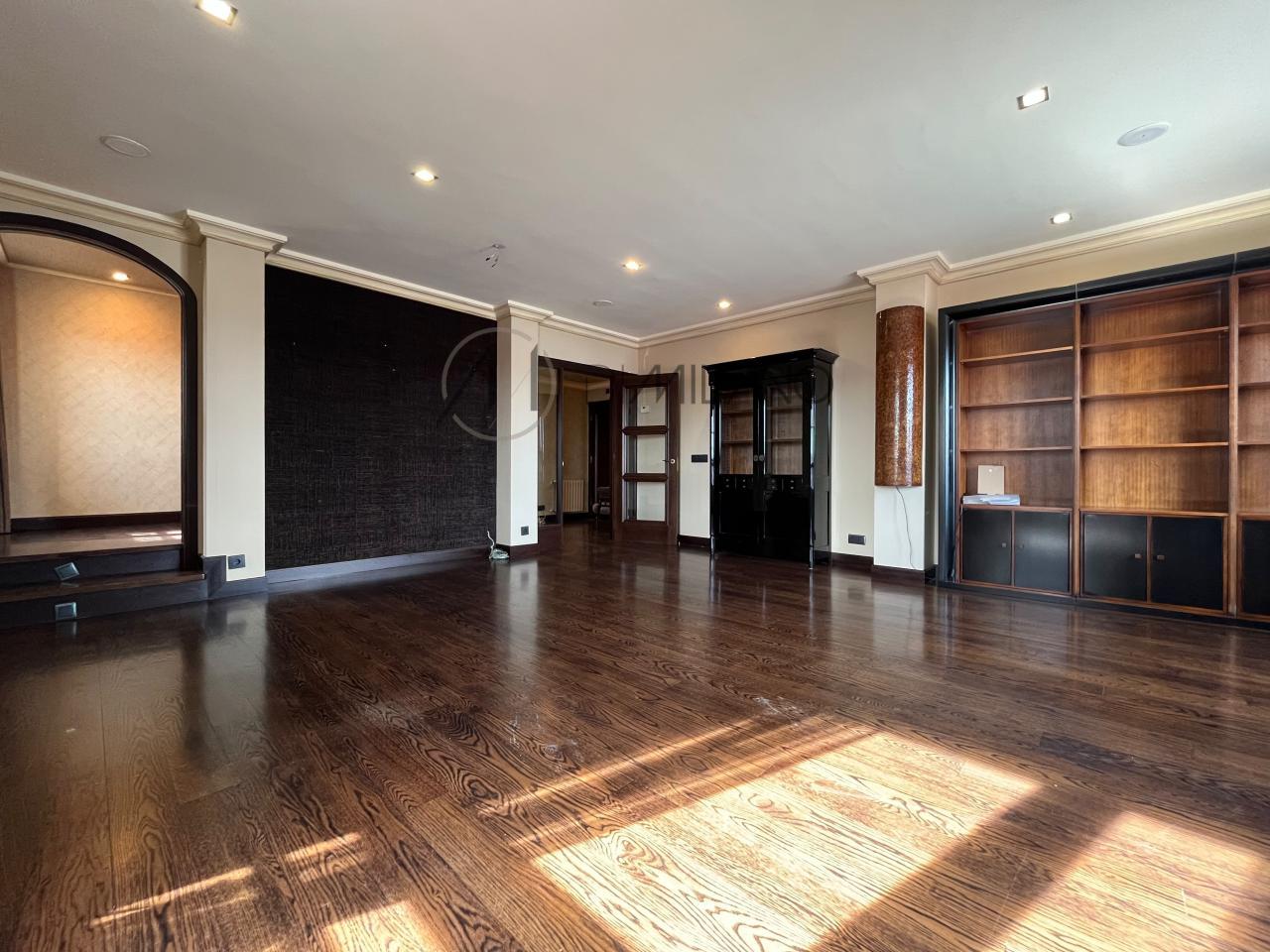 178825373693000173177_178549294770 Ático dúplex en el centro de Vigo | Vistas a la ría, 5 dormitorios y 2 plazas dobles de garaje