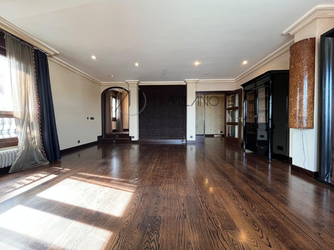 178825373783900173177_178549294885 Ático dúplex en el centro de Vigo | Vistas a la ría, 5 dormitorios y 2 plazas dobles de garaje