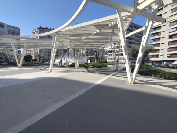 Ático dúplex en el centro de Vigo | Vistas a la ría, 5 dormitorios y 2 plazas dobles de garaje
