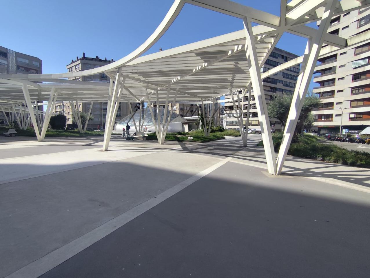178825375180800173177_178549296442 Ático dúplex en el centro de Vigo | Vistas a la ría, 5 dormitorios y 2 plazas dobles de garaje