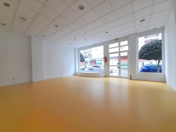 LOCAL COMERCIAL CÉNTRICO DE 70 M2