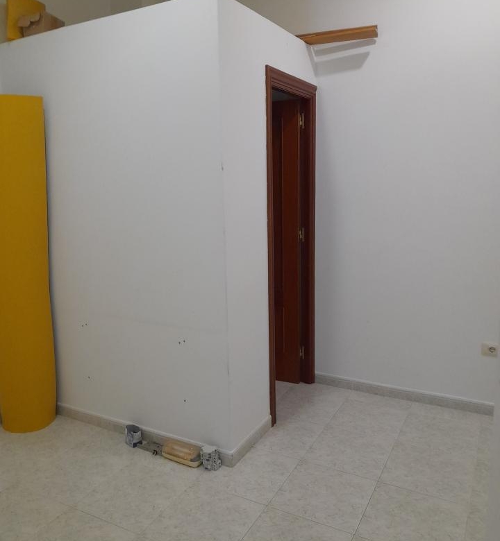LOCAL COMERCIAL CÉNTRICO DE 70 M2