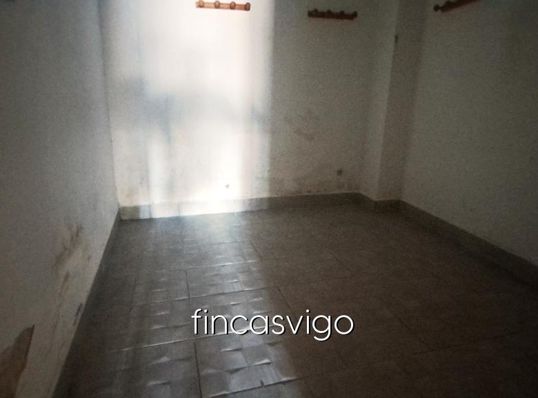 Bajo en el  Calvario