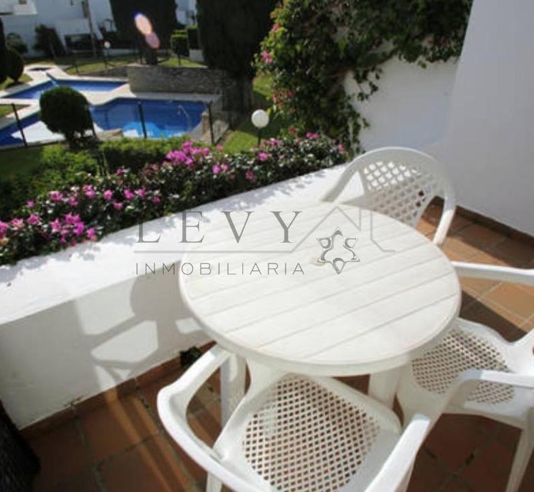 Chalet adosado en venta en Costalita